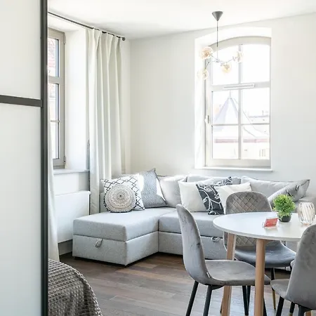 Rentplanet - Mlyn Maria Apartamento
